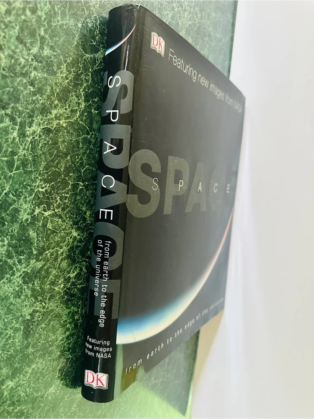 DK SPACE Hardcover Book w/Dust Cover Featuring Images From NASA 348p 10”x12”